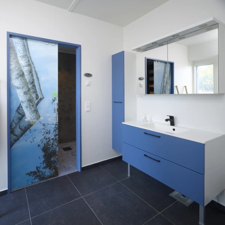 My Liune | D14 På glasdörr